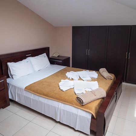 Hotel Dionysos Polichrono Polychrono Buitenkant foto