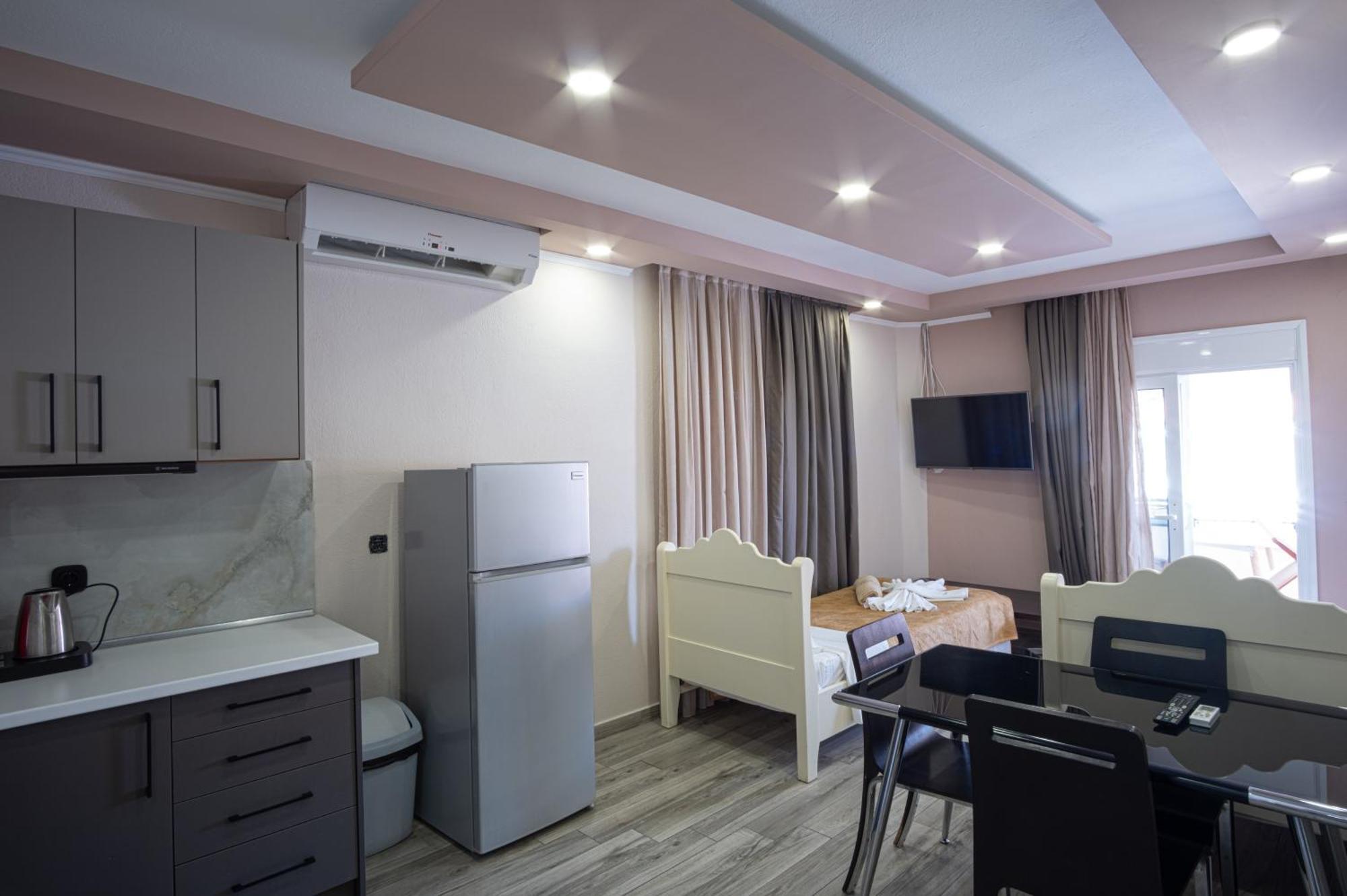 Hotel Dionysos Polichrono Polychrono Buitenkant foto