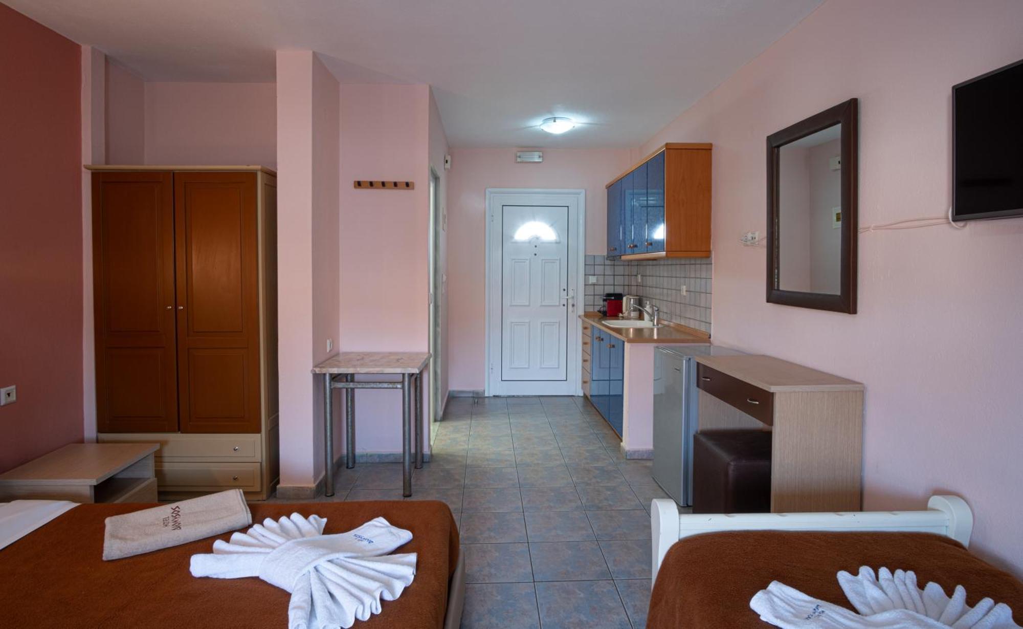 Hotel Dionysos Polichrono Polychrono Buitenkant foto